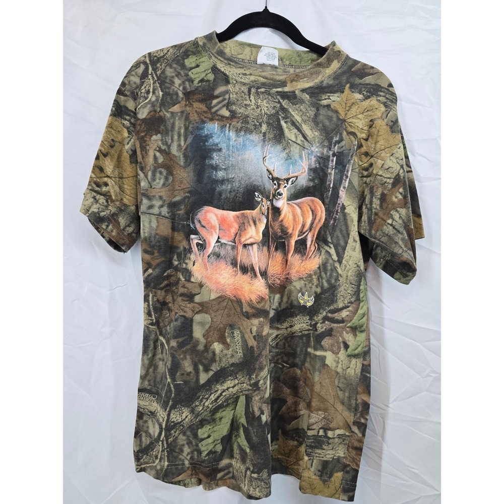 Vintage Johnny's Mens Deer Graphic Camo T-Shirt Advantage Timber Made in‎ USA M